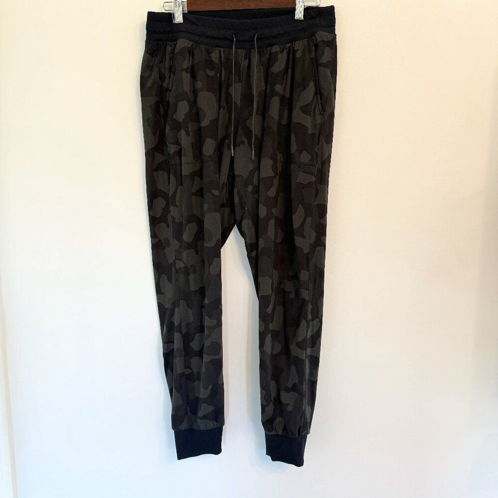 🖤 Zella Men's Camo Joggers - Size Large 🖤